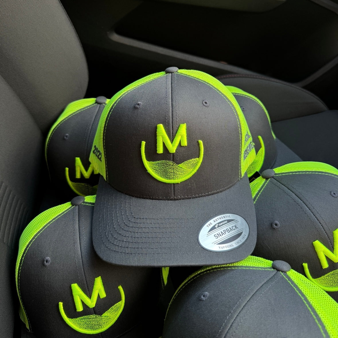 OFFICIAL MENSWEAR UK CAP - NEON/GREY