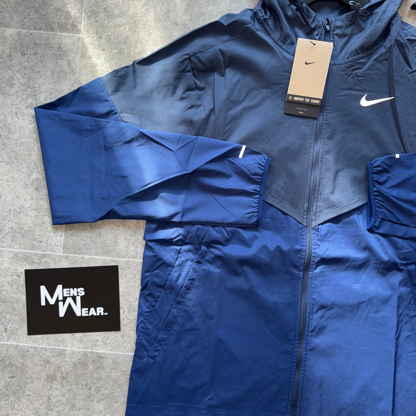 Nike UV Windbreaker - Obsidian