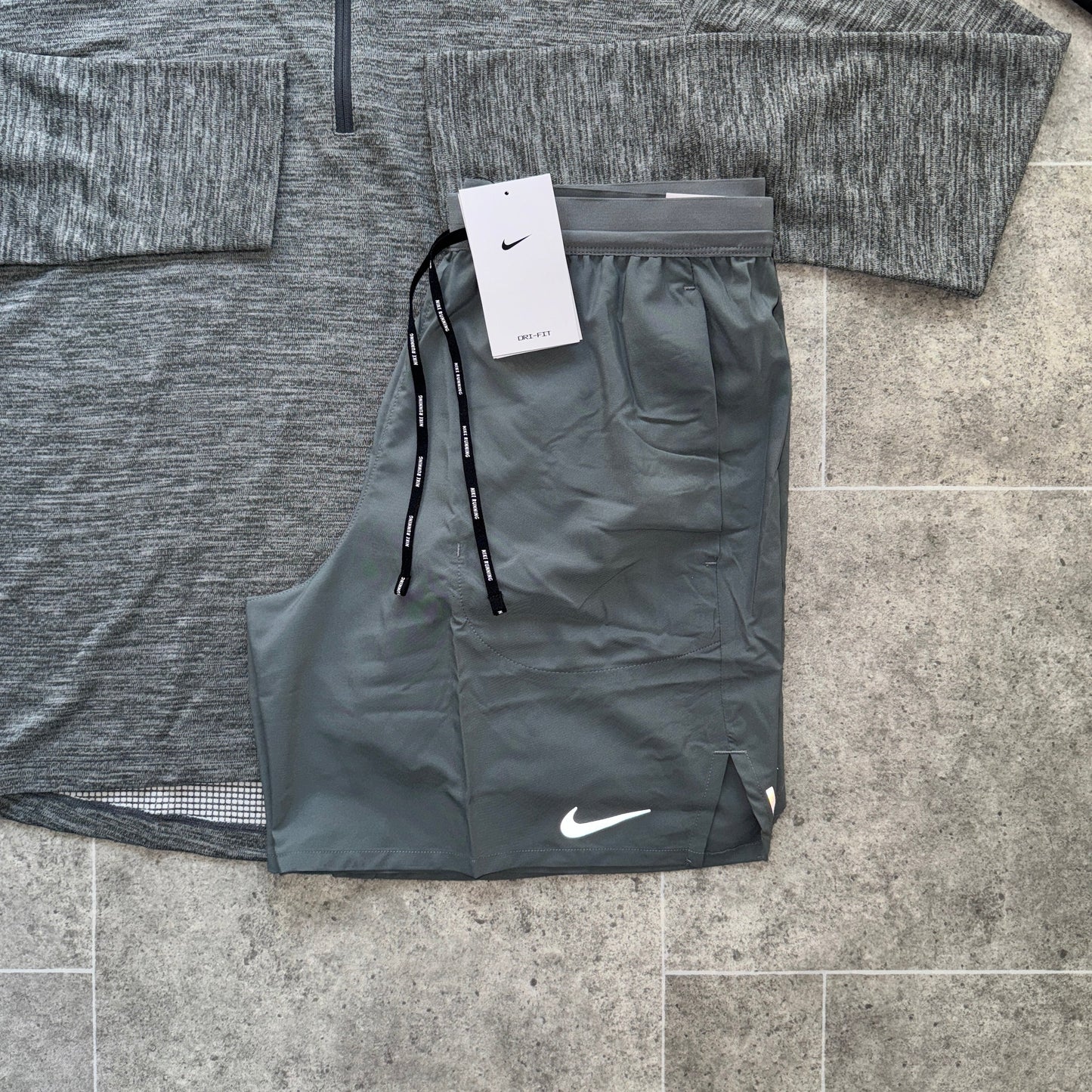 Nike Pacer 1/4 zip x flex set - Grey