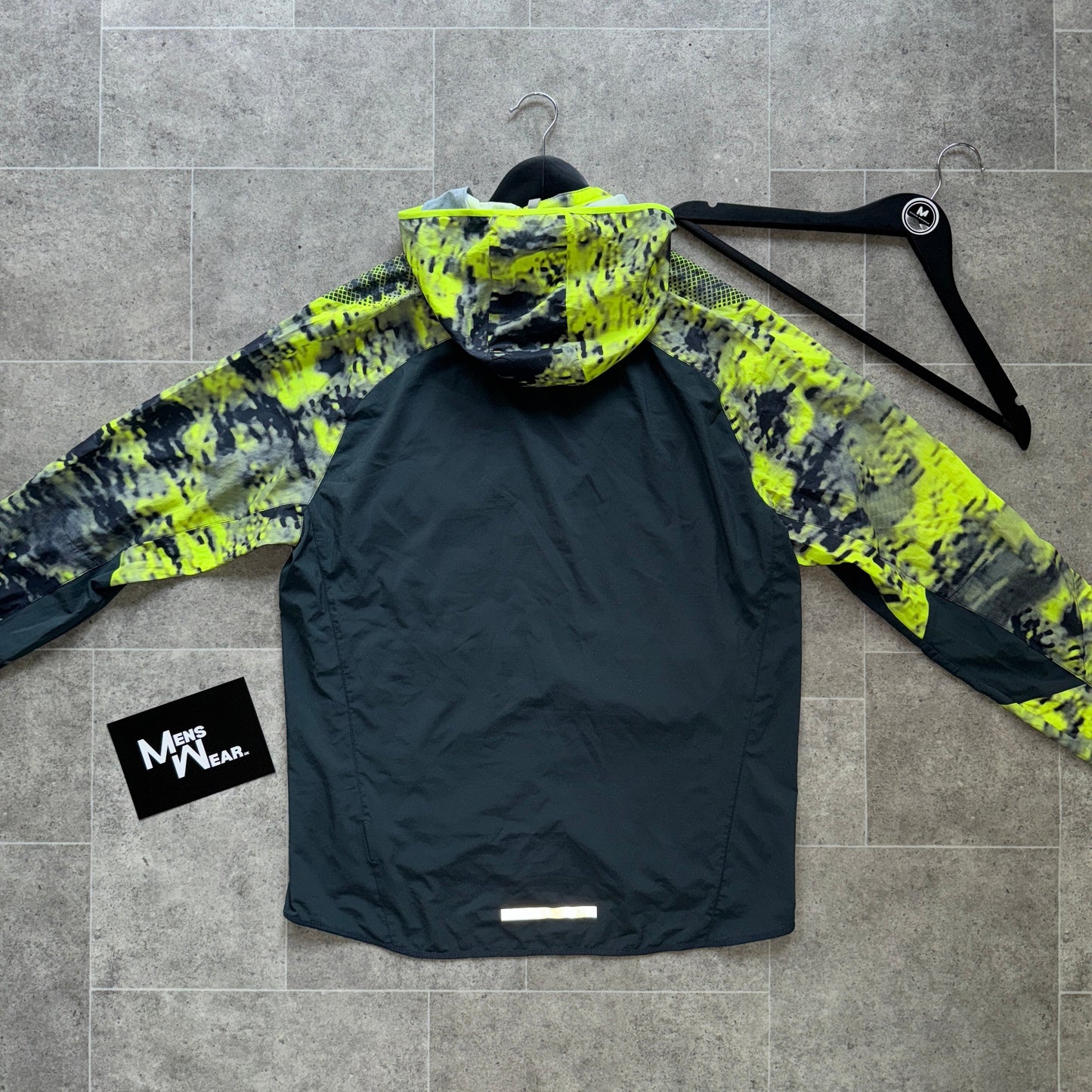 NIKE ‘EXCLUSIVE’ TRAIL KIGER JACKET - NEON/YELLOW