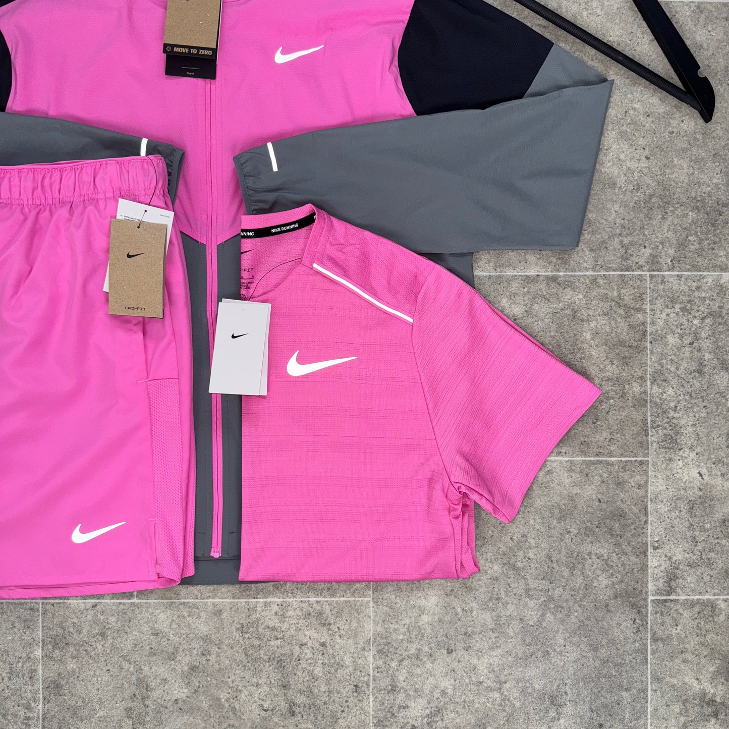 NIKE TRI-SET - PLAYFUL PINK