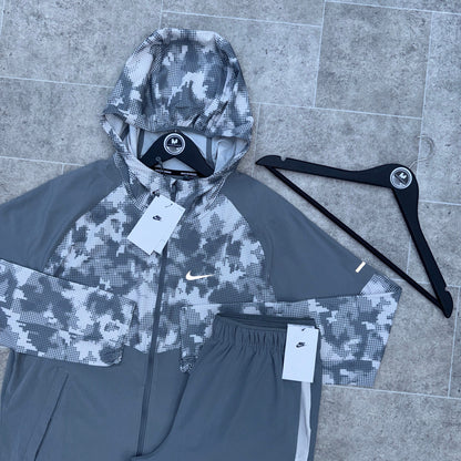 Nike Camo Windbreaker x Challenger Set - Grey