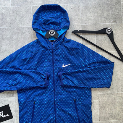 NIKE ‘EXCLUSIVE’ RACER FUSE WINDBREAKER - BLUE