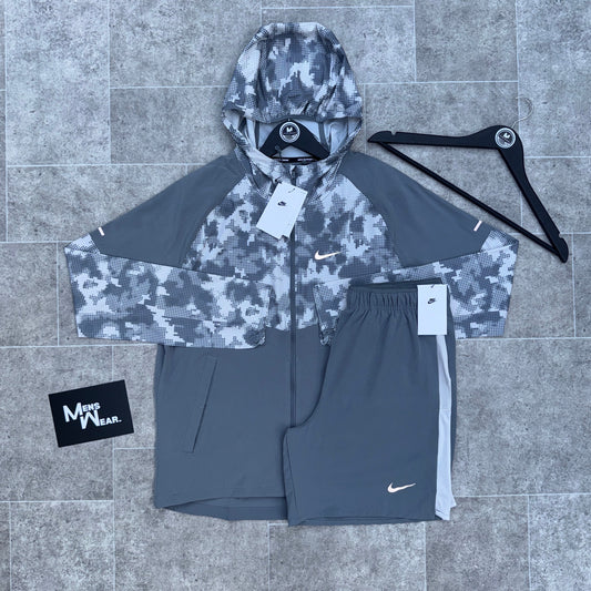 Nike Camo Windbreaker x Challenger Set - Grey
