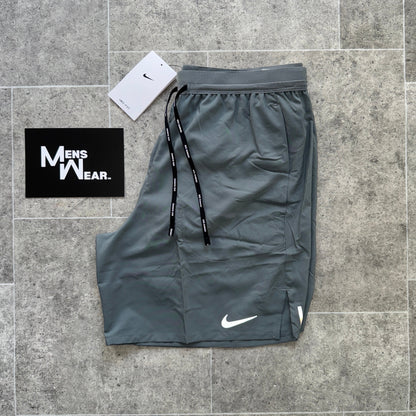 Nike Flex Strides - Grey (7”)